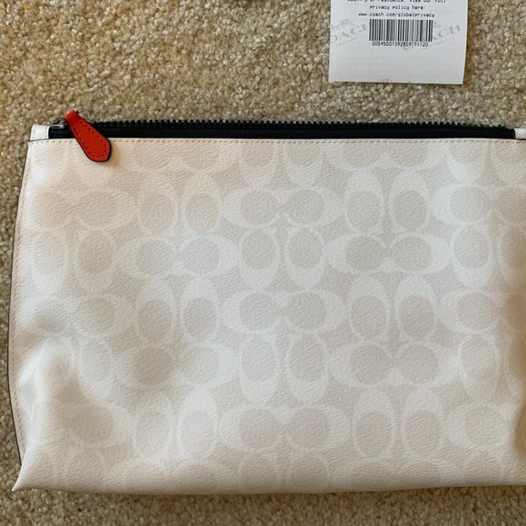 Coach Marvel Carryall Pouch In Signature Canvas - Picture 3 of 4